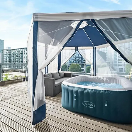 Apartament Luxury 3 Bedroom Penthouse - City Centre - Terrace - Hot Tub - Gym - 21mb Birmingham
